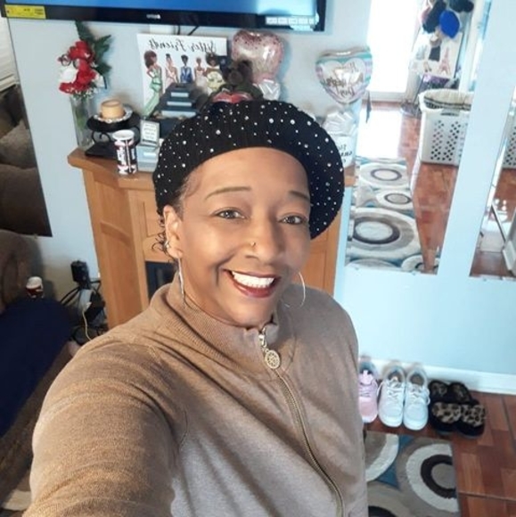 Meet your Posher, Monica - Picture 1 of 1